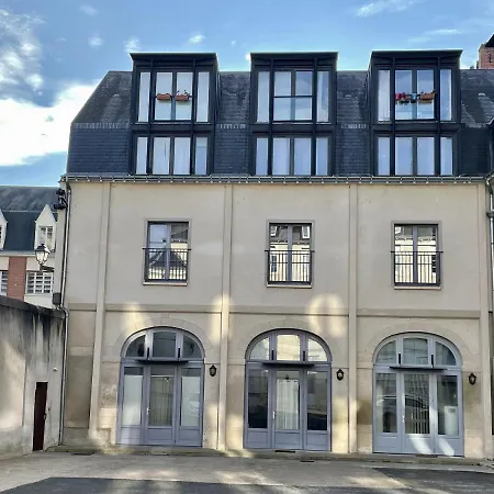 Le Saint-Martin - Parking - Prestiplace Collection Tours Exterior photo